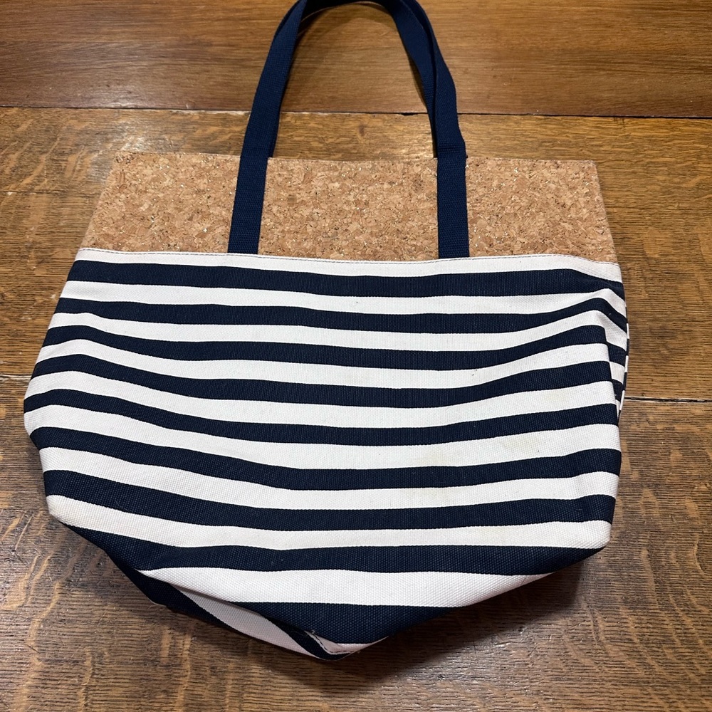 Thirty one cork Striped Navy and White Tote Bag zippered‎ beach